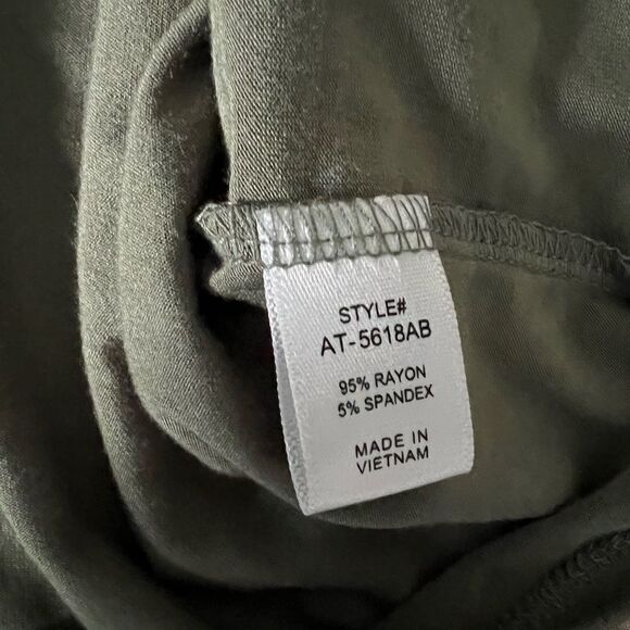 OversizedĀ Dolmanā
Teeā
 - Picture 6 of 8